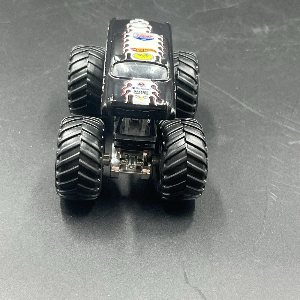 1957 Chevy 1:64‎ Avenger Hot Wheels Monster Truck Black W/White Flames